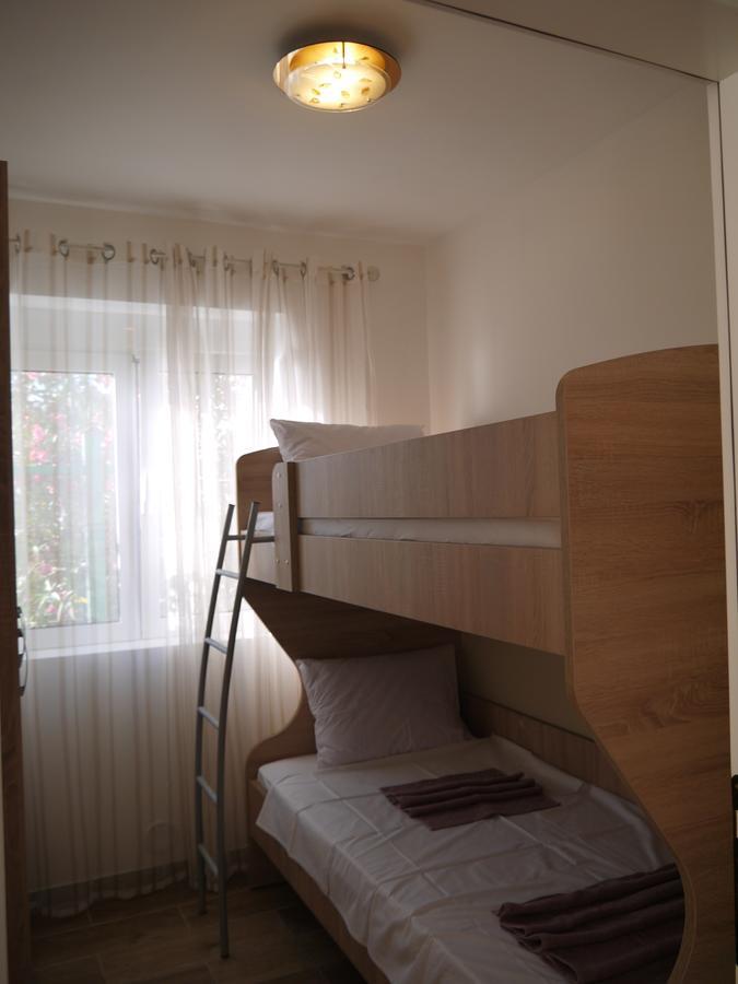 Crystalsky Apartment Dobra Voda Exterior foto