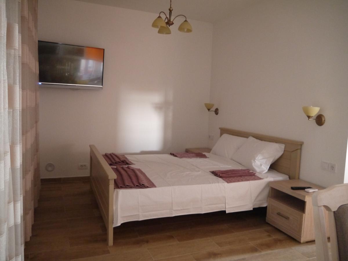 Crystalsky Apartment Dobra Voda Exterior foto